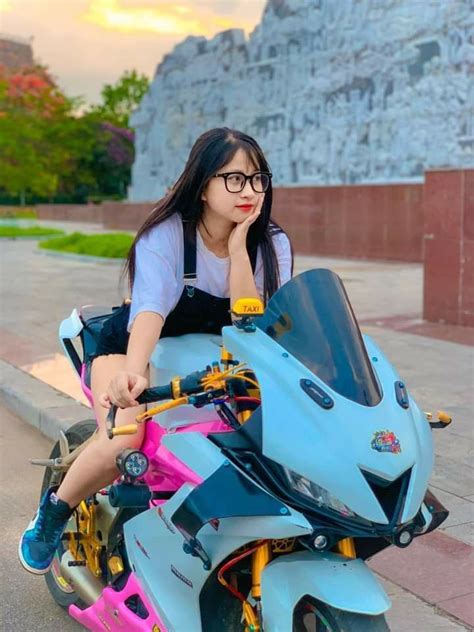 oleh Avrian Yuda di foto herex | Sepeda wanita, Gadis-gadis cantik ...