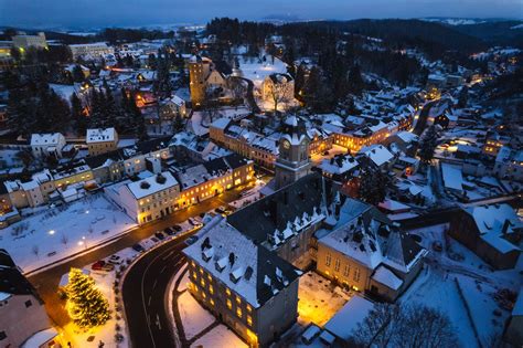 Weihnachtliche Tour durch historische Bergstädte Panoramastraße