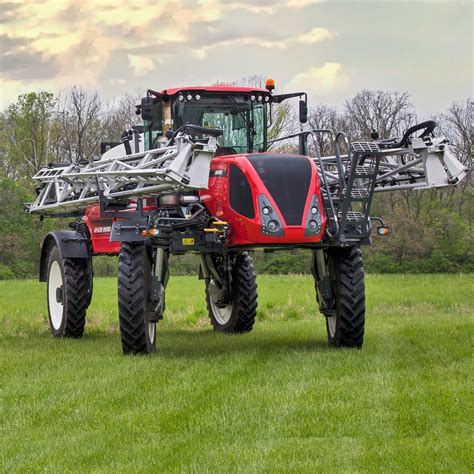 2023 Apache Sprayers Features New Steel Boom Center Rack And Precision