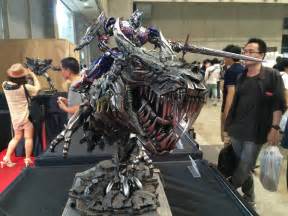 Ptime 1 Studios Optimus Prime and Grimlock Statue - Transformers News - TFW2005