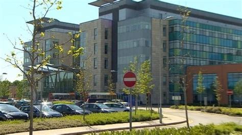 Man arrested after woman dies in Peterborough City Hospital - BBC News