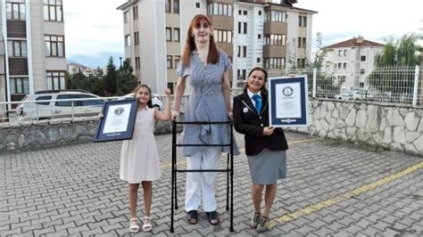 La mujer más alta del mundo rompe el Récord Guinness El Heraldo de