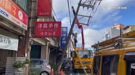 離譜酒駕！高速蛇行自撞「彈飛」 撞爛路邊3車＋電桿 社會 三立新聞網 Setncom