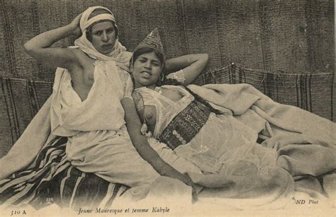 Pc Cpa Ethnic Nude Female Jeune Mauresque Et Femme Kabyle Postcard