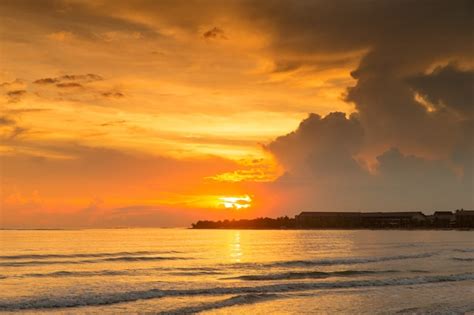 Premium Photo Colorful Sunset Over Ocean On Maldives