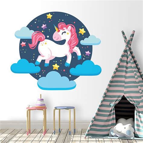 Sticker Mural La Licorne Saute Par Dessus Les Nuages