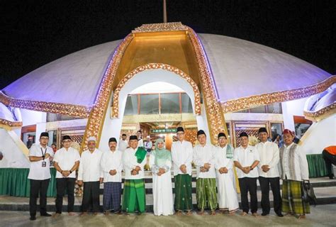 Masjid Jami Al Baitul Amien Simbol Bersatunya Umat Islam Jember