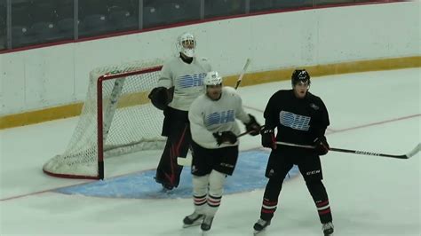 Goaltender Charlie Burns At The Niagara Icedogs Training Camp Youtube