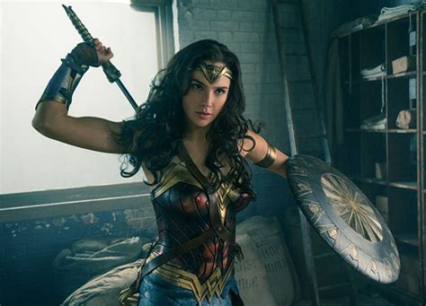 Wonder Woman NAKED Scene Gal Gadot Pokes Fun At THAT Moment Films