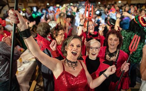 Karneval K Ln Karnevalssitzungen Gro E Bersicht