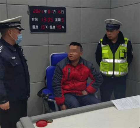 无证驾驶冲卡逃跑桂林一男子因阻碍交警执法被拘 胡某翔