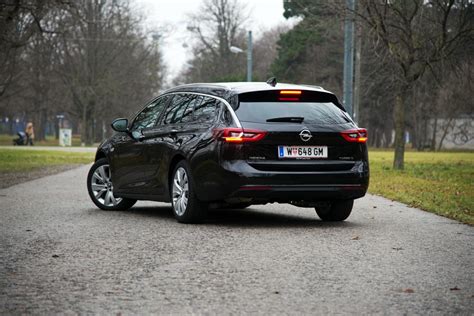 Der Opel Insignia Sports Tourer Exclusive 2 0 CDTI BlueInjection Im