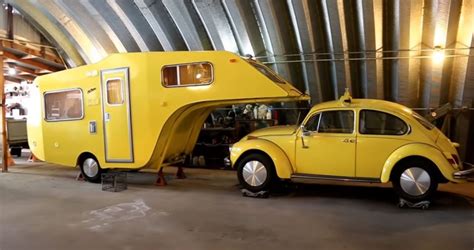 The Vw Beetle Gooseneck Trailer El Chico Remains El Unicornio Totally