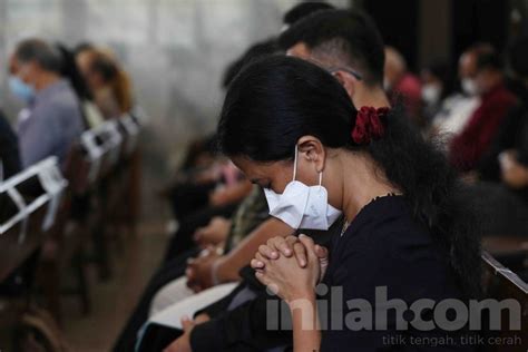 Foto Ibadah Jumat Agung Di Gpib Effatha Jakarta