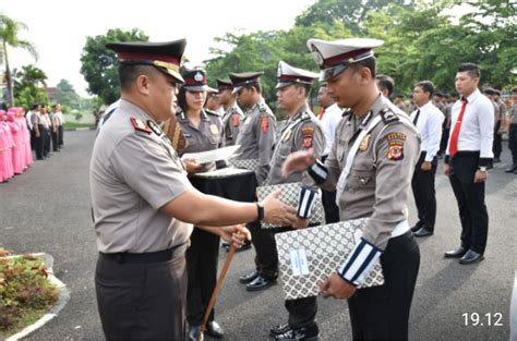 Upacara Kenaikan Pangkat Periode 1 Januari 2020 Pemberian Penghargaan