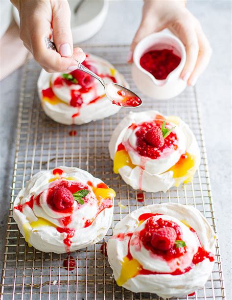 Pavlova Dessert The Best Pavlova With Lemon Curd And Raspberries