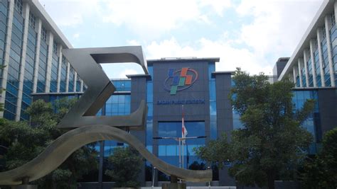 akhir   bps catat inflasi capai  keuangan news