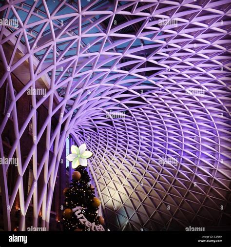 Christmas at Kings Cross Stock Photo - Alamy