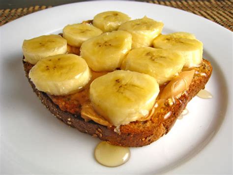 Peanut Butter, Banana and Honey Sandwiches - Closet Cooking