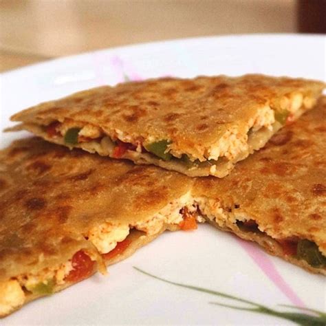 Paneer Paratha – Food On Call