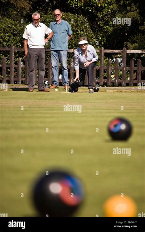 Lawn Bowls Old People Hi Res Stock Photography And Images Alamy