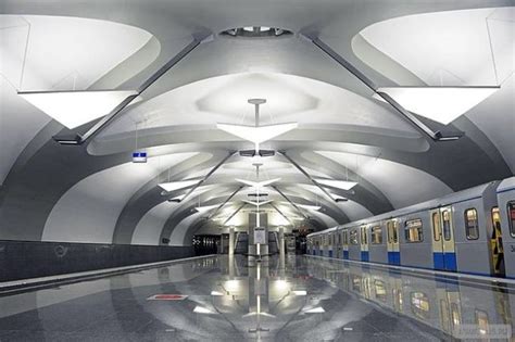 The Architecture And Beauty Of Moscows Metro System Will Surely Blow