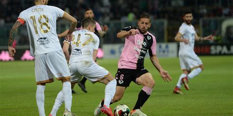 Palermo Triestina Finisce A Litteri Replica Luperini La Partita