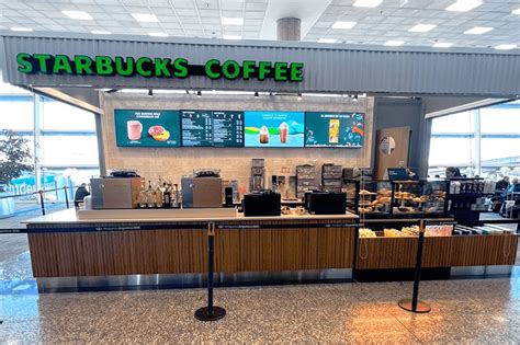 Starbucks se expande con la inauguración de una nueva cafetería en la