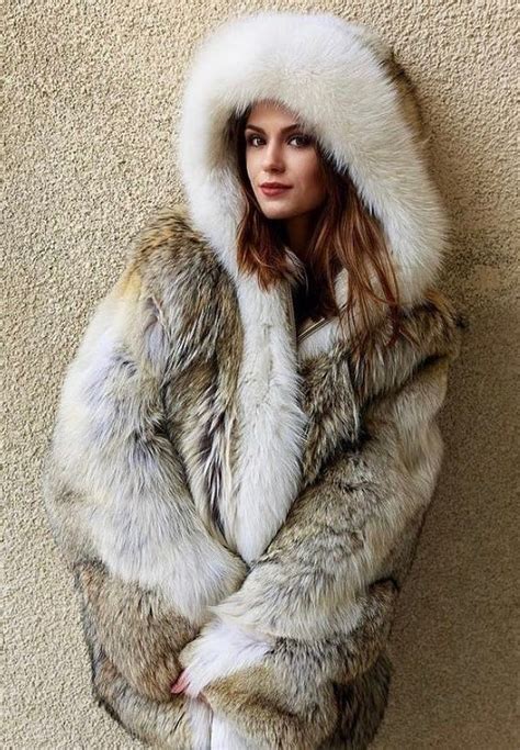 Pin By Zeubiii On Mes Enregistrements Fur Girls Fur Coat Fox Fur Coat