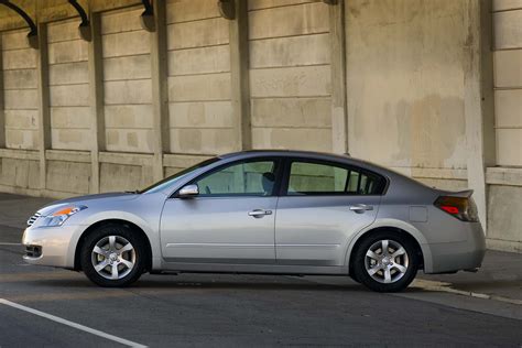 2009 Nissan Altima Sedan Hd Pictures