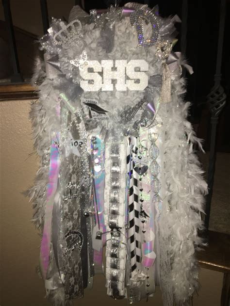 Pin By Tonya Hernandez On Tonya E Customized Homecoming Mums And