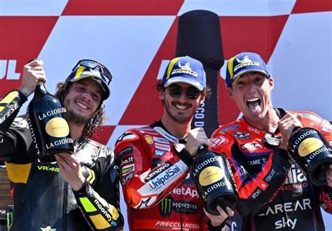 Bagnaia Ejerce De Campe N Y Aleix Espargar Sube Al Podio En Los