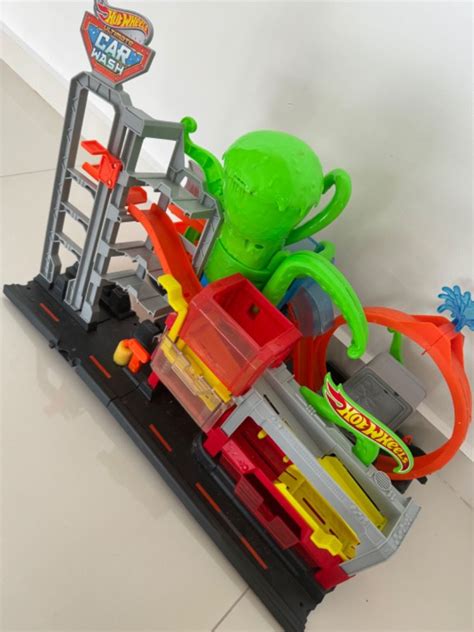 Hot Wheels City Ultimate Octo Car Wash Hobbies Toys Toys Games On Carousell