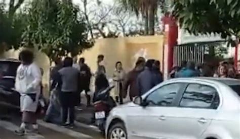 Vídeo mostra caos na rua após ataque a escola no Paraná O Tempo