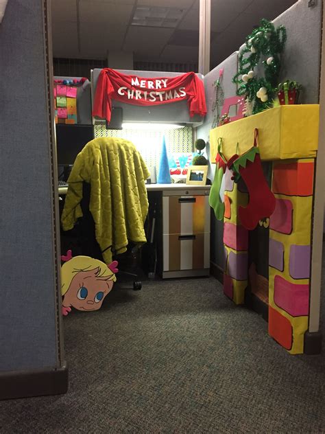 Pin By Angie Strange On Cubicle Makeover Xmas Office Decoration Grinch Christmas Decorations