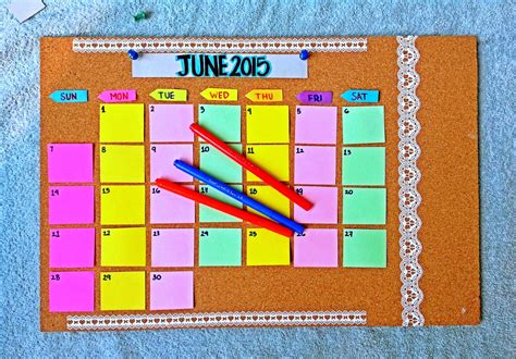 Paper Invader: DIY Cork board Calendar