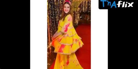 Kriti Sanon Breasts Scene In Kriti Sanon Hot Pics Collection Tnaflix