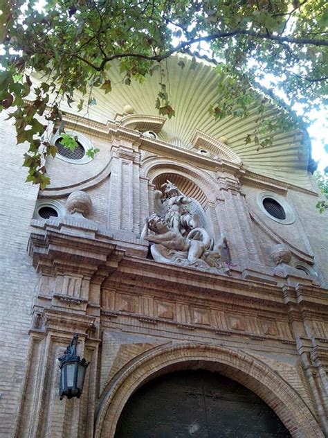 La Iglesia De San Miguel De Los Navarros Y La Campana De Los Perdidos