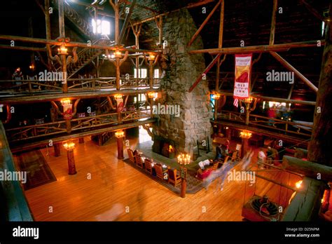 Old Faithful Inn Stock Photo Alamy