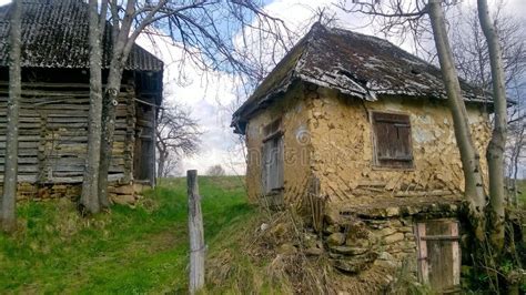 1 179 Primitive Small House Stock Photos Free Royalty Free Stock