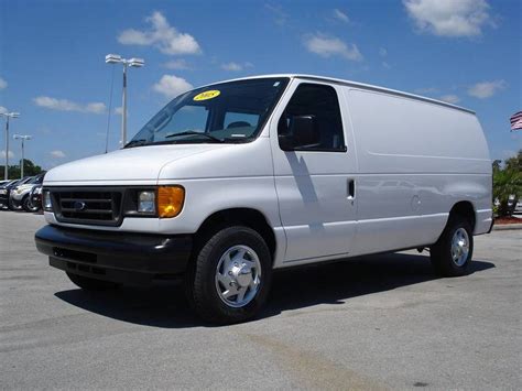 2005 FORD E 150 ECONOLINE CARGO VAN Fabricante FORD PlanetCarsZ