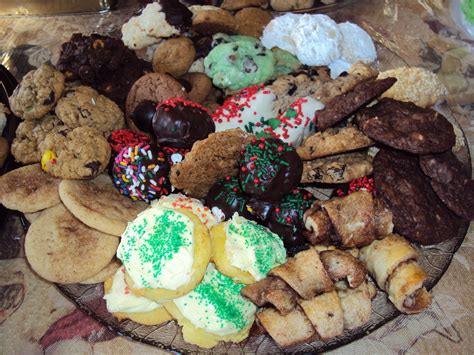 Christmas Cookie Platter Favorite Recipes Yummy Treats Desserts