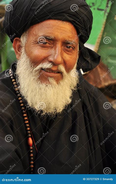 Arab Man With Black Turban Editorial Stock Image Image 33727329