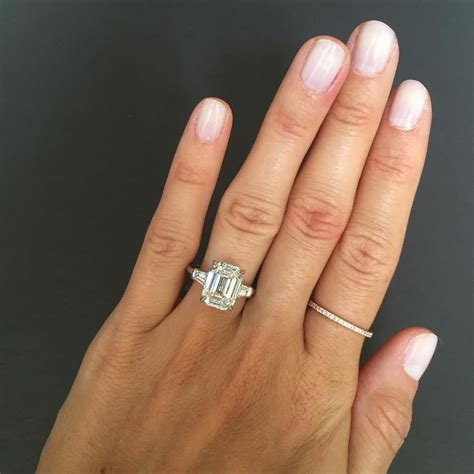 Amal Clooney S Engagement Ring Popsugar Fashion Uk