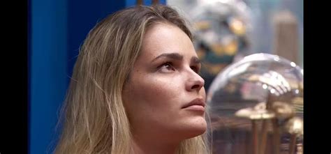 Foto Lipedema Yasmin Brunet Revela Que Tem Doen A Em Conversa No Bbb