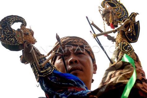 KESENIAN WAYANG BAMBU BOGOR ANTARA Foto