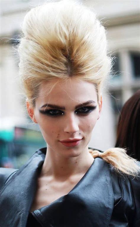 Model Andreja Pejic Comes Out As A Transgender Woman E Online Au