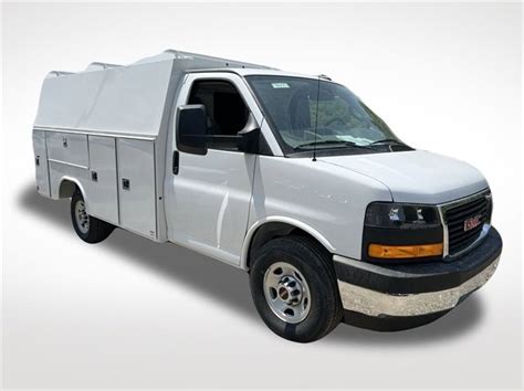 New Gmc Savana Cutaway Na Regular Wheelbase In Pleasant Hills