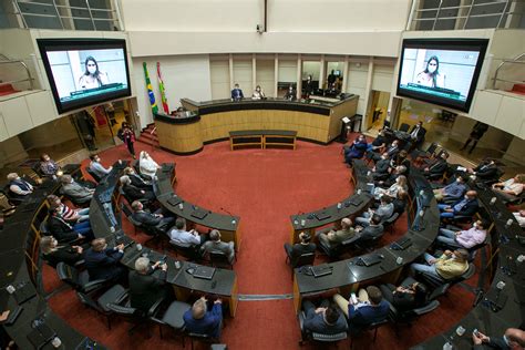 Ag Ncia Alesc Sess O Destaca Trabalho Da Sa De Na Pandemia E Arranca