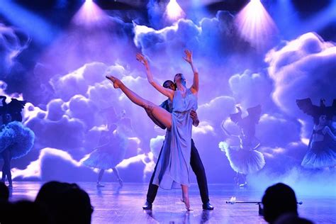Book Lido De Paris Cabaret Paris Merveilles Show With Drinks